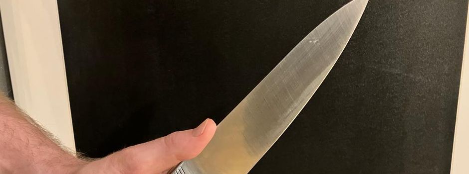 Männer gehen in Mainz mit Messer und Eisenstange aufeinander los