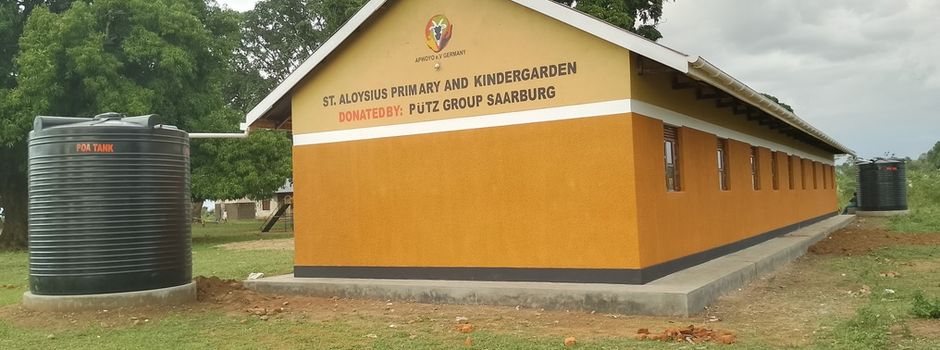 Neue Schulen für Uganda
