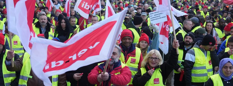 Verdi und Fridays for Future streiten für besseren ÖPNV