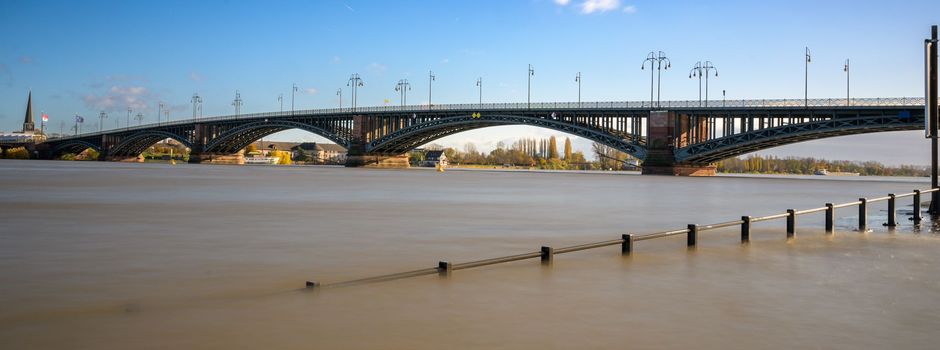 Hochwasser in Mainz erreicht Höchststand
