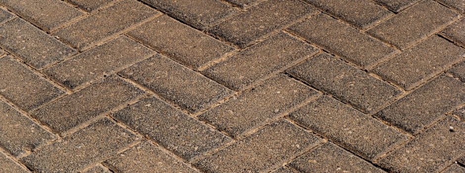 Reinigungspflicht und dem Freihalten der Gehwege