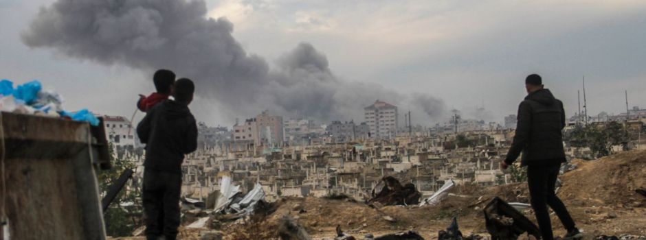 Palästinenser: Mindestens 60 Tote bei Angriffen Israels