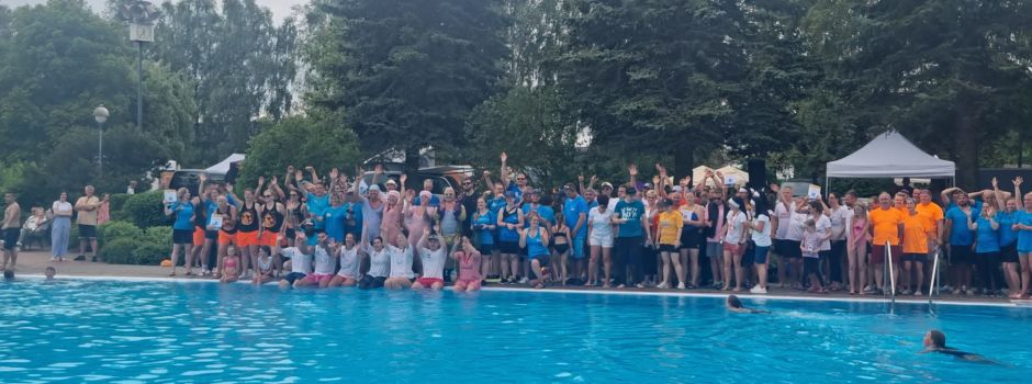 Spannende Kämpfe und packende Finale im Schwimmerbecken