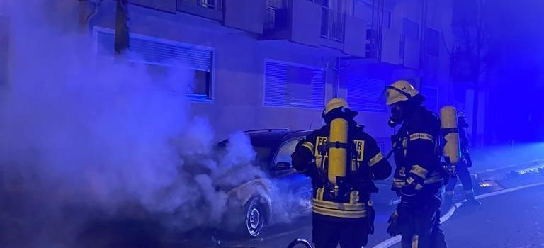 Mehrere Autos in Kastel angezündet