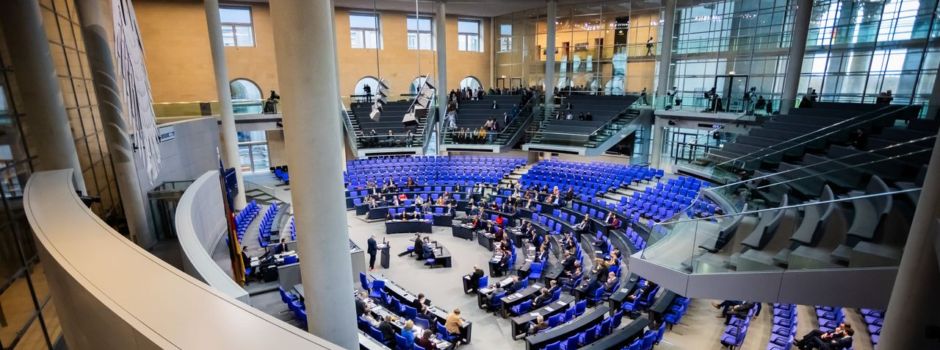 Bundestag stimmt Absicherung des Deutschlandtickets zu
