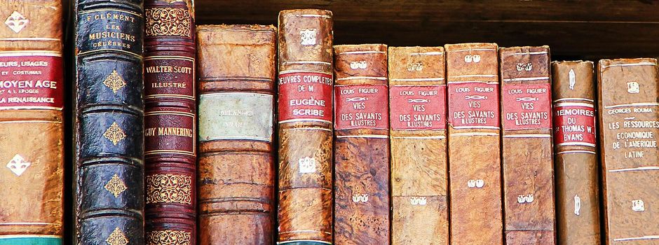 Offener Bücherschrank in der Weilheimer Straße