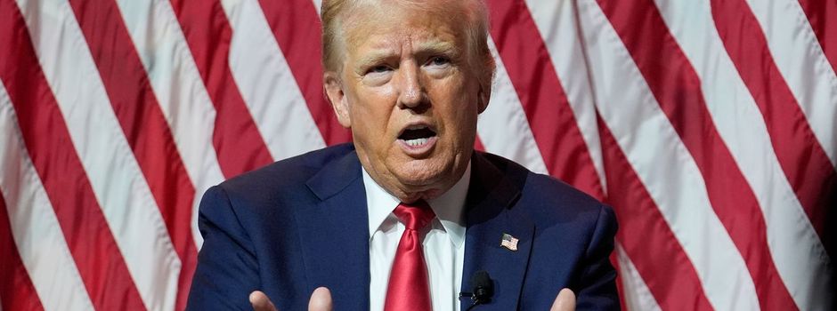 «Ist sie schwarz?» - Trump provoziert mit Attacke auf Harris