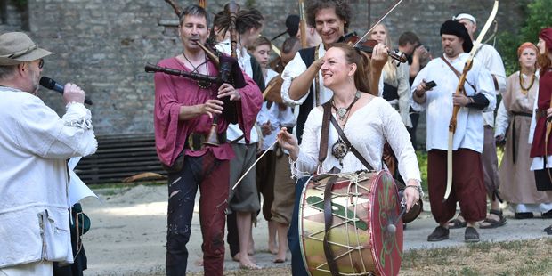 Kommt das Wertachbrucker Thorfest wieder nach Augsburg?