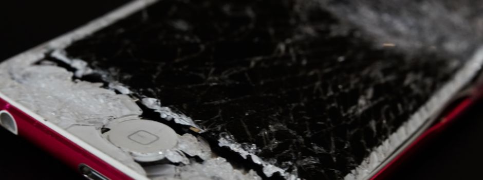 Aus kaputt wird wieder ganz: 7 Handykliniken in Augsburg