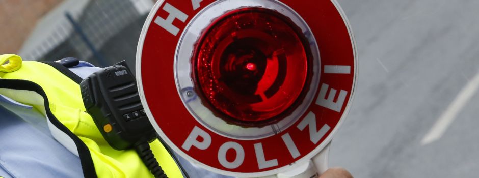 20-Jähriger rast über Autobahn – mehrere Vollbremsungen nötig