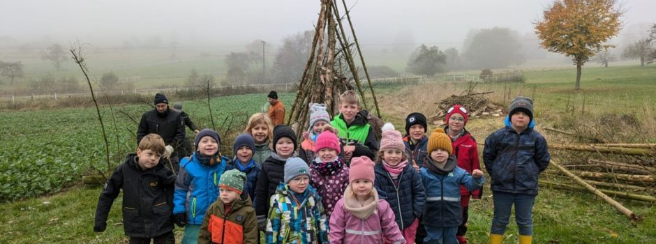 Holz für das Martinsfeuer – ein gemeinschaftlicher Tag im Nebel