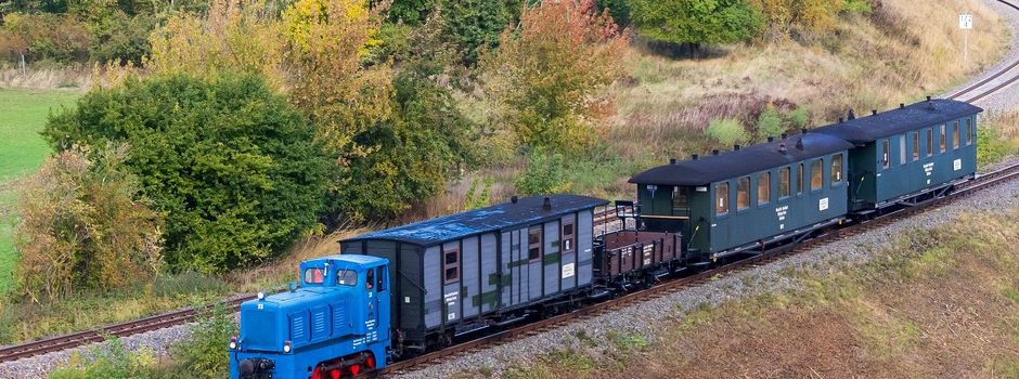 Regelzüge verkehren samstags mit Dampf und Diesel