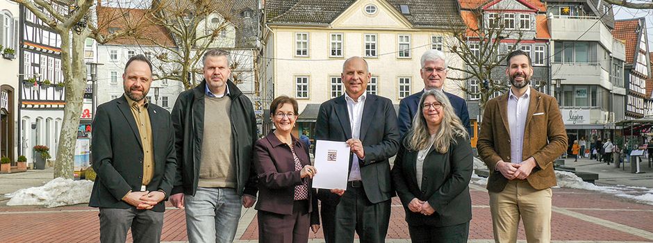 Innenminister übergibt Zuwendungsbescheid in Höhe von 100.000 Euro  in Bad Hersfeld