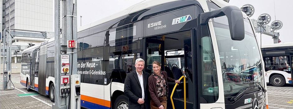 Wiesbaden: ESWE Verkehr kauft sechs weitere E-Gelenkbusse