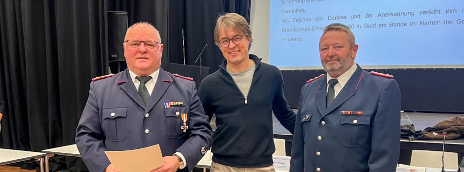 Rainer Pophal für 50-jährige Pflichterfüllung ausgezeichnet