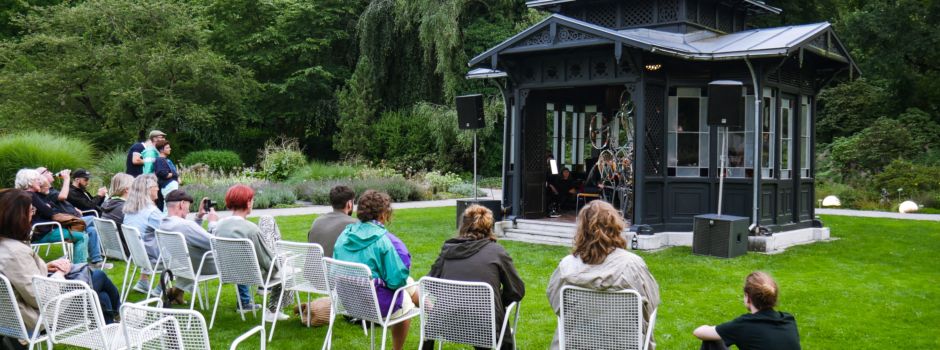 Augsburger Studenten bauen Zeitmaschine im Botanischen Garten