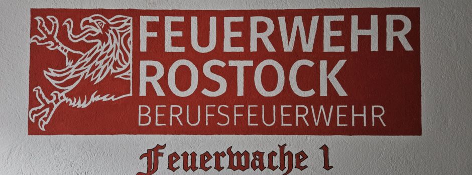 Jugendfeuerwehr Zölkow zu Besuch bei der Berufsfeuerwehr Rostock