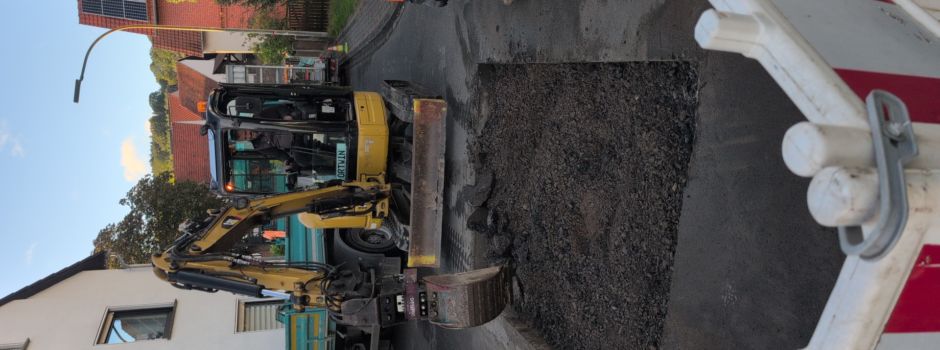 Wasserrohrbruch in der Borngasse in Oetmannshausen