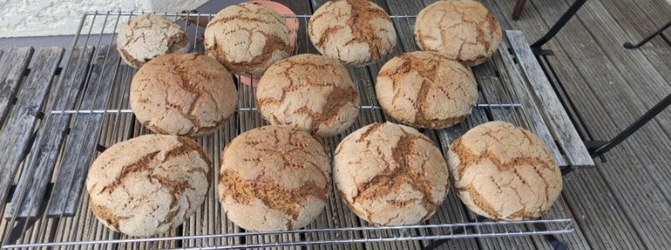 Brotbacken für den Missionssonntag