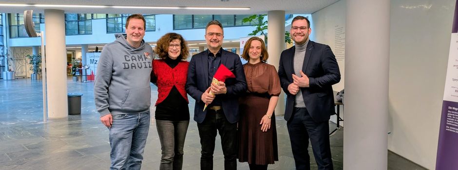 Neuer Dezernent für Schulen und Kultur in Mainz tritt Amt an