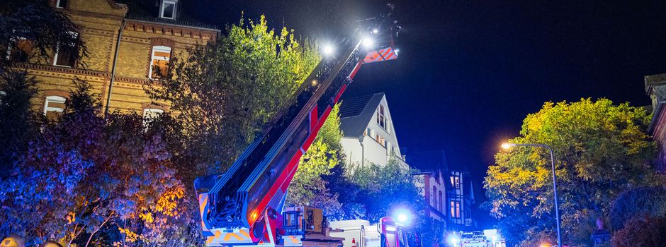 Bewohner retten sich aus brennendem Haus in Wiesbaden