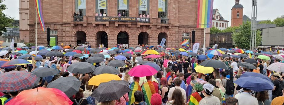 Demo in Mainz: CSD-Bewegung kämpft für queer-freundliche Wahlen