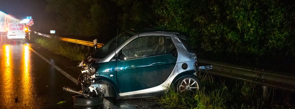 Smart kracht gegen Lkw: Autobahn bei Mainz gesperrt
