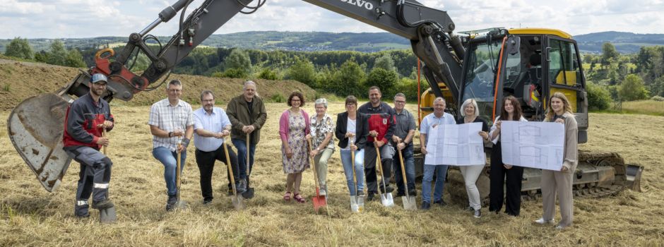 Neubau des Bauhof-Gebäudes startet mit Spatenstich