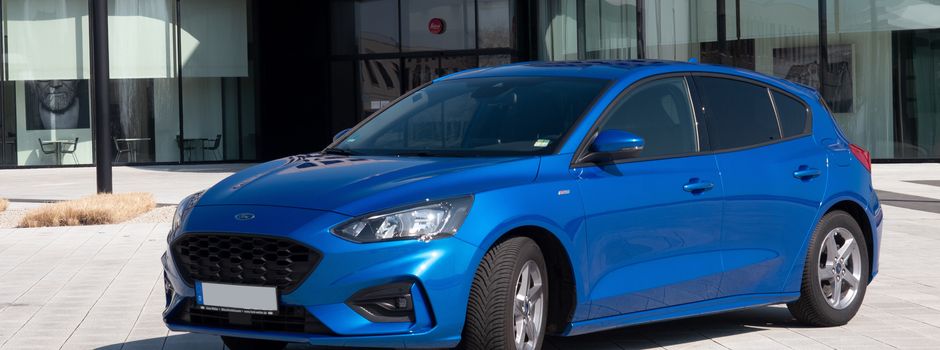 Trotz Fahrverbot: Eltern-Taxis vor Schule in Bad Kreuznach lassen sich nicht stoppen