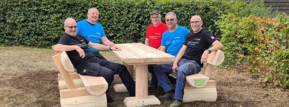 Neue Sitzgruppen laden zum Verweilen ein