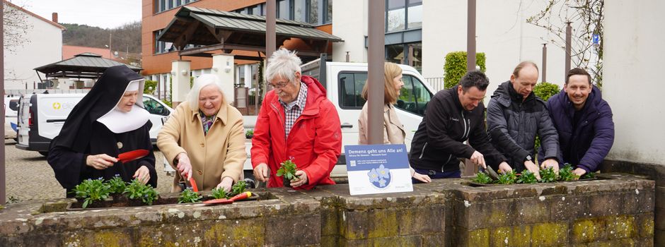„Vergiss mien nicht“: Rehlingen-Siersburg setzt Zeichen gegen Demenz