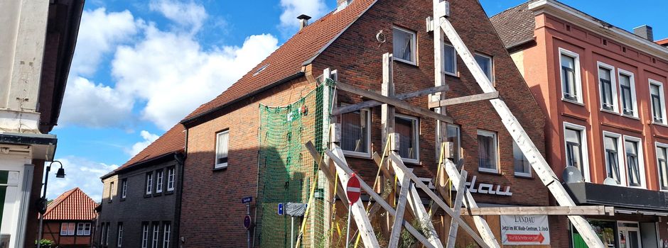 Ab 29.09.2025: Verkehrseinschränkungen in der Möllner Innenstadt - Abriss Landau-Gebäude beginnt 