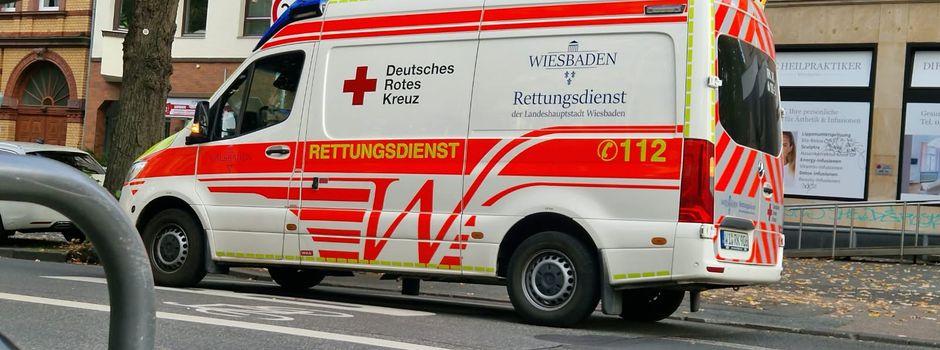 Person auf offener Straße in Wiesbaden wiederbelebt