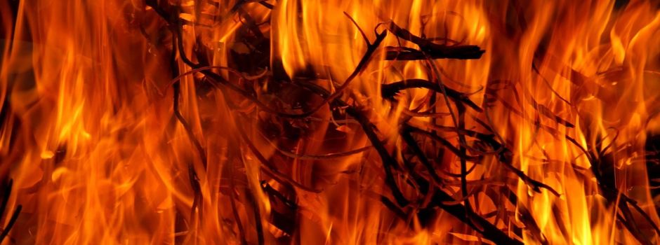 Osterfeuer in Ihme-Roloven