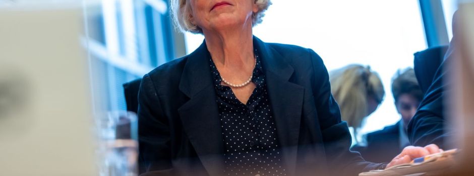 Opposition: Nach Sudhof-Auftritt mehr offene Fragen