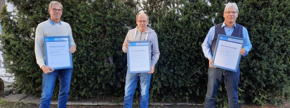 Drei Ehrenurkunden verteilt