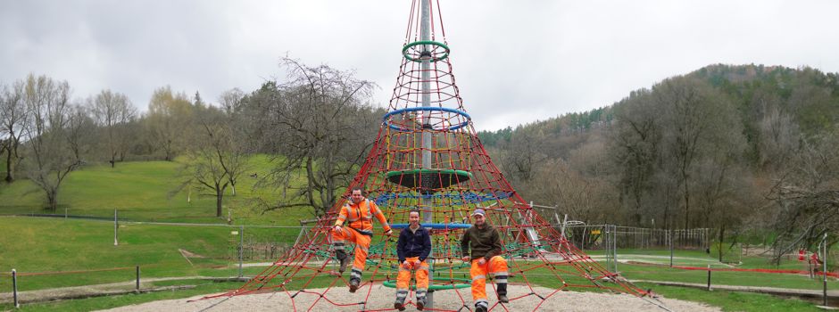 Neues Highlight auf dem Mehrgenerationenspielplatz im Heienbachtal