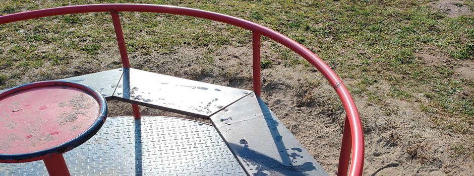 Fäkalien auf Spielplatz OT. Lixfeld verteilt! 😡