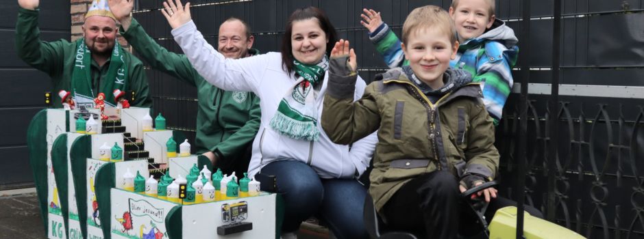Alternativer Karneval: Lülsdorfer Karnevalisten stellen Festwagen vor