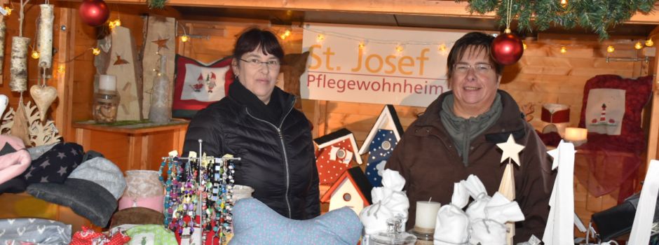 Adventsmarkt im Innenhof des Pflegeheims St. Josef in Herzebrock