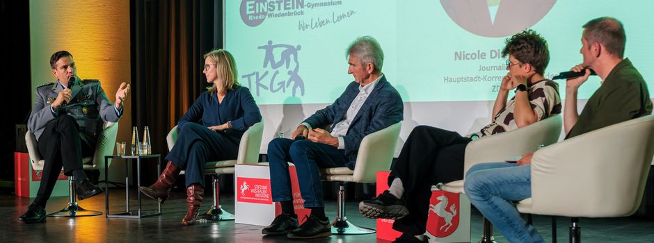 Jugend-Konvent zur Westfälischen Friedenskonferenz: Jugendliche diskutieren über Frieden, Verantwortung und Demokratie