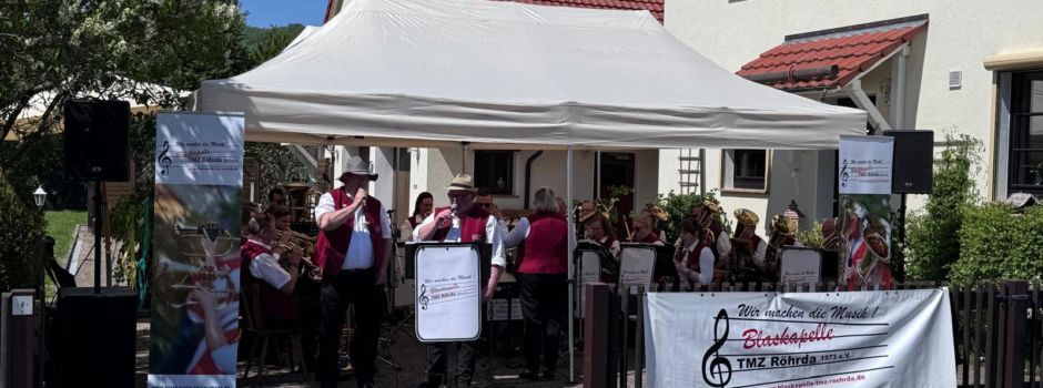 Rückblick: Fröhliches Miteinander beim   1. Mai rund ums Backhaus Rambach