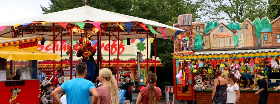 Uckendorf: Kunsthandwerkermarkt und Kirmes zogen zahlreiche Besucher an