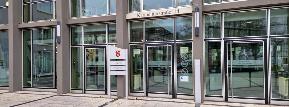 Mordprozess in Koblenz: Mann soll Ehefrau einbetoniert haben