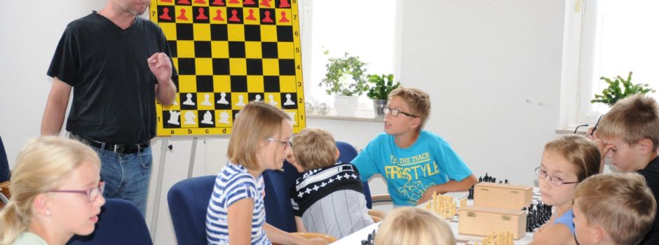 Ferienspiele: Schachspiel für Kinder