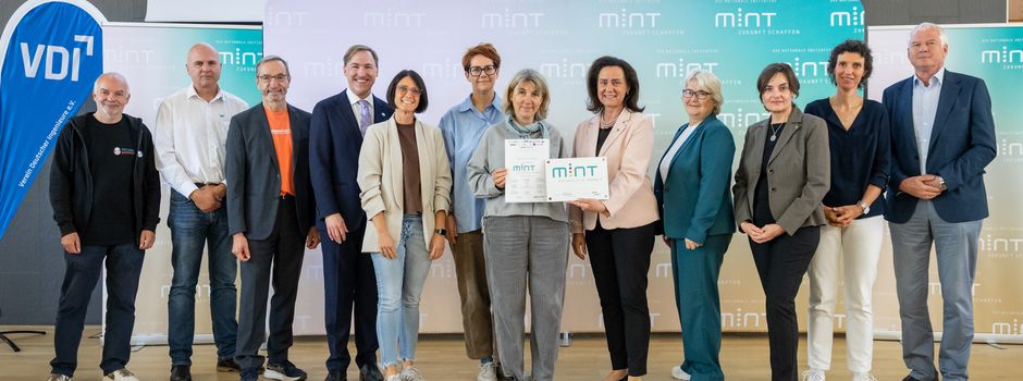 Grundschule Alpenrod als „MINT-freundliche Schule“ geehrt
