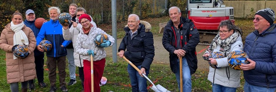 Offizieller „Sprungball“: Oppenheim eröffnet neues Basketballfeld am Hundeplatz