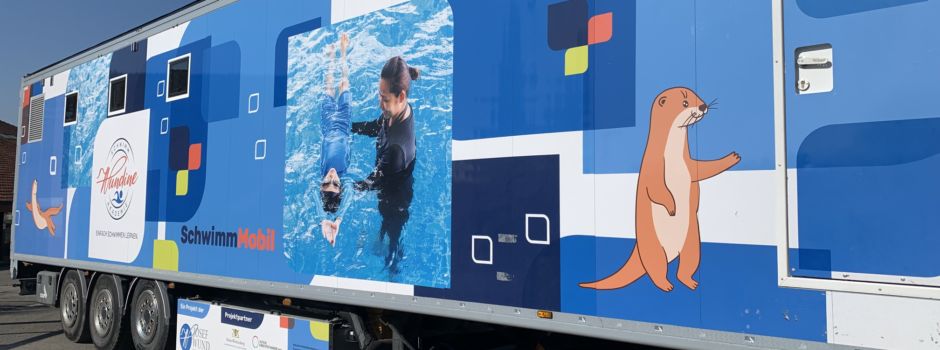Festakt zur Einweihung des SchwimmMobils