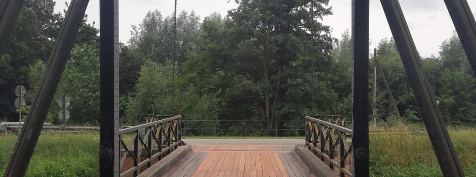 Zugbrücke hat neuen Belag