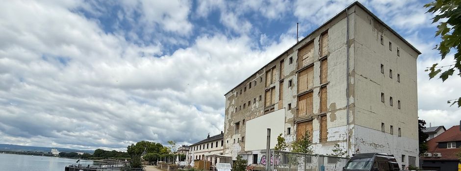 Fagotte statt Fracht: Instrumentenbauer kauft Zollspeicher in Wiesbaden